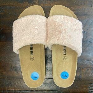 Cushionaire Lonie One Band Cork Slides Sandals Blush Fur Women's 7.5 NEW